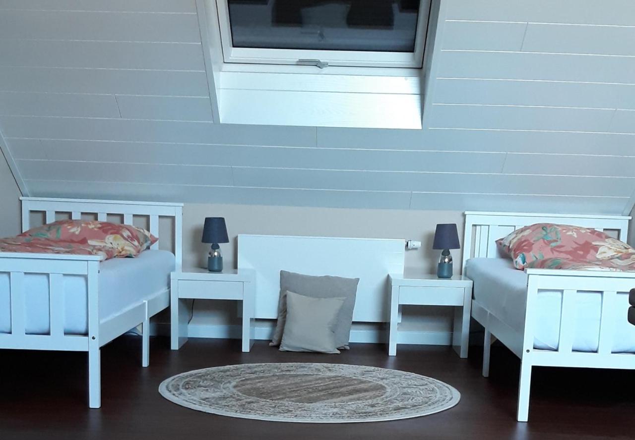 Ferienwohnung Am Kleinen Stadtpark Langenselbold Bagian luar foto